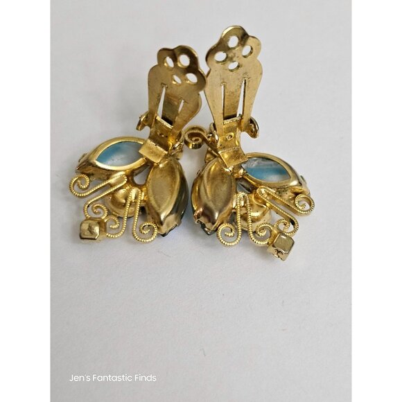Vintage Juliana Aurora Borealis & Blue Rhinestone Clip-On Earrings - Picture 4 of 8